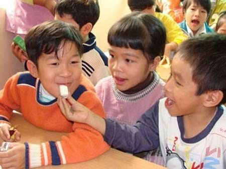 TP.Hồ Chí Minh và Hà Nội: Nhiều cái nhất về HIV - 1 Số trẻ có HIV tại Trung tâm GDLĐ XH số 2 (Yên Bài, Ba Vì, Hà Nội) ngày một tăng. Ảnh: Trần Lâm