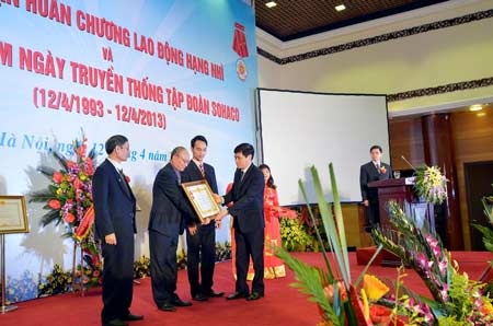 Trao huân chương lao động hạng nhì cho tập đoàn Sohaco - 1 Trao huân chương lao động hạng nhì cho tập đoàn Sohaco