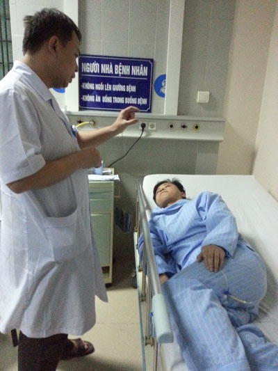 Chân bệnh nhân hết cảm giác đau và có thể vận động bình thường ngay sau mổ