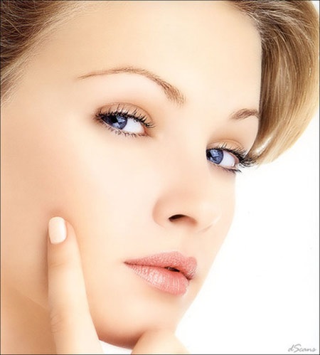 Những chú ý đơn giản giúp da trắng mịn - 3 Sử dụng kem dưỡng da đúng đắn