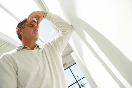 Nắng nóng - đề phòng tai biến mạch máu não - 1 Nắng nóng làm tăng nguy cơ tai biến mạch máu não