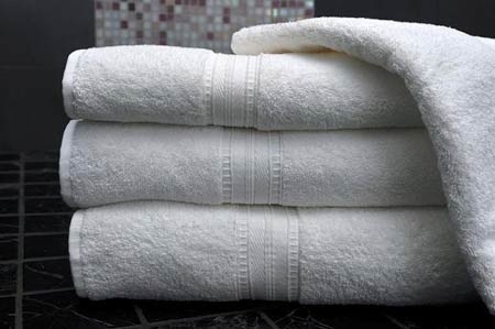 Tẩy trắng khăn mặt, khăn tắm bằng hóa chất - 1 Ảnh minh họa