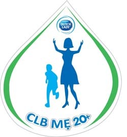 Gương mặt rạng rỡ của các bà mẹ thành viên CLB Mẹ 20+ khi chia sẻ kỷ niệm cùng con bước vào lớp 1