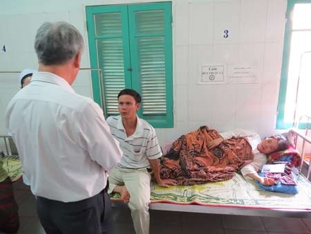 Giây phút tử thần cướp đi 3 sinh linh bé nhỏ qua lời kể gia đình - 1 Sản phụ Nguyễn Thị Nga sau khi sinh bị băng huyết nên sức khỏe vẫn còn yếu