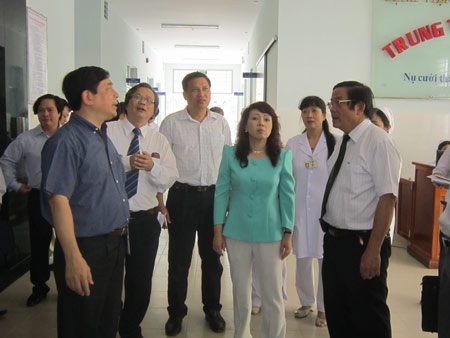 Khánh Hòa: Hơn 50% trạm y tế không có bác sĩ làm việc cố định - 1 Khánh Hòa: Hơn 50% trạm y tế không có bác sĩ làm việc cố định