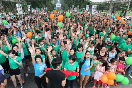 Rộn rã vui chơi, tìm hiểu cùng Ngày hội Nutrilite tại Hà Nội - 1 Nhiều nhà phân phối của Amway tụ họp tại Thủ đô Hà Nội để tham dự Ngày hội Nutrilite 2013