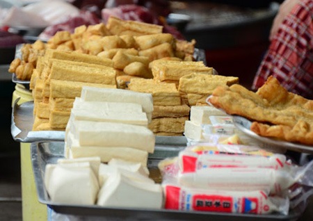 Nhận biết đậu phụ có thạch cao, nhiễm nấm