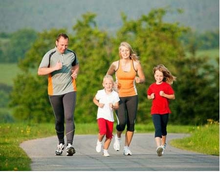 Tập thể dục đúng cách góp phần giảm nguy cơ mắc bệnh trĩ (Ảnh minh họa)