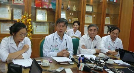 Bác sĩ vứt xác khách hàng không có chuyên môn phẫu thuật thẩm mỹ - 2 BS Tường vẫn đi làm bình thường sau khi vứt xác bệnh nhân