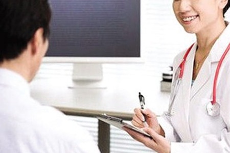 Khi bác sĩ nữ khám “của quý”