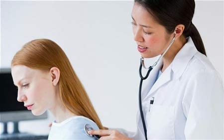 Anh: Khi bệnh nhân được nhận “phong bì”…