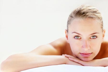 Mẹo giảm tác động của stress đối với da - 1 Hãy tham khảo những mẹo sau đây để đối phó với làn da bị stress: