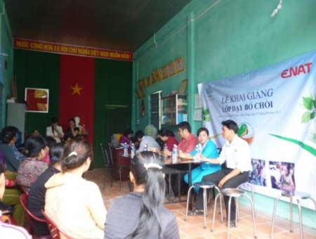 Chị tôi - Hành trình nhân văn - 3 Từ sáng sớm mọi người đã tập trung tại lớp dạy nghề rất đông