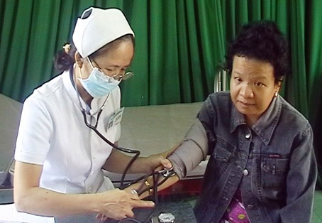 Hãy luôn cảnh giác, thường xuyên kiểm tra sức khỏe, duy trì chỉ số HA bình thường là tốt nhất