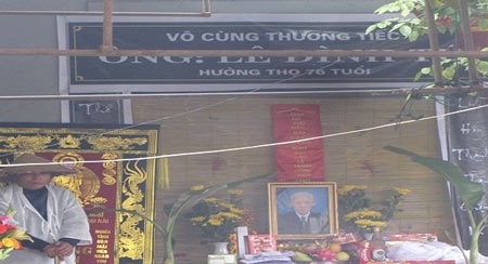 Tử vong sau khi tiêm thuốc bổ - 1 Ông Tứ tử vong là do sốc phản vệ?