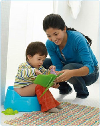 Mẹ Tây học cách mẹ Việt “xi” con?