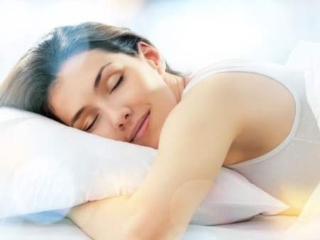 Những cách “trị” quầng thâm mắt đơn giản mà hiệu quả - 2 Những cách “trị” quầng thâm mắt đơn giản mà hiệu quả
