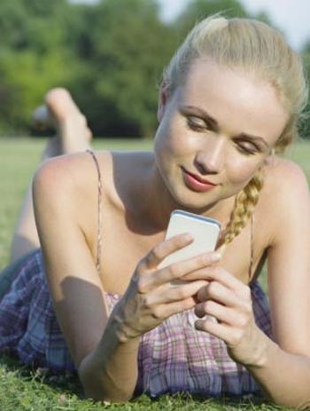 Rối loạn ăn uống vì vào facebook