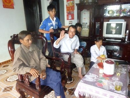 Hoang mang tin đồn về “sâu thuốc độc” - 1 Hoang mang tin đồn về “sâu thuốc độc”