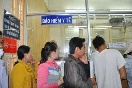 Giảm chi để “đuổi” bệnh nhân về tuyến dưới(!?) - 1 Bệnh nhân BHYT khám chữa bệnh trái tuyến sẽ có thể không được chi trả.