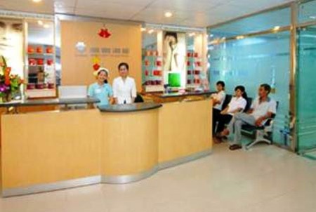 Bệnh viện công nên chuyển bệnh nhân sang bệnh viện tư? - 1 Cảnh thông thoáng ở 1 bệnh viện tư (Ảnh: Vân Sơn)