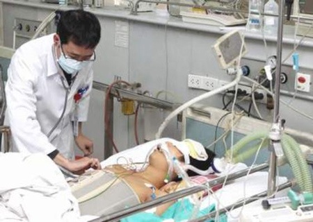 Chết vì chữa bệnh “truyền khẩu” - 2 Bệnh nhân bị ngộ độc mật cá trắm