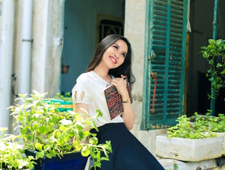 Bí quyết làm đẹp tóc với dầu ôliu - 2 Có mái tóc chắc khỏe, bóng mượt là mơ ước của bạn gái