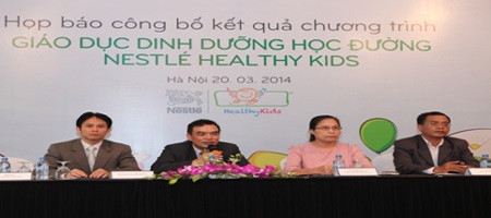 Trẻ thích thú vì được học về dinh dưỡng theo một hình thức mới, sinh động hơn 