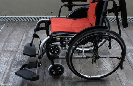 Cấy thiết bị điện vào tủy sống: Hy vọng mới cho bệnh nhân liệt tủy - 1 Những người bị liệt tủy có thêm niềm hy vọng thoát khỏi cuộc sống tàn phế