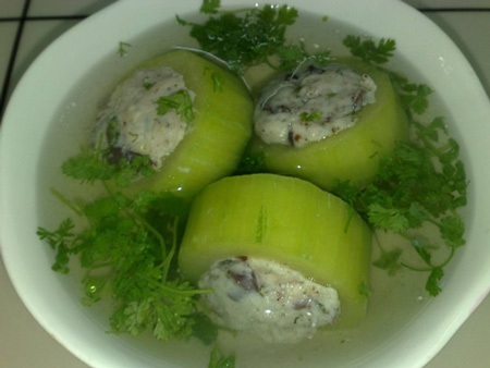 Mùa hè, dùng thực phẩm nào để giải nhiệt, phòng bệnh? - 3 Bí đao