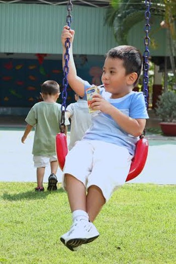 Những chuyến đi nhiều niềm vui sẽ góp phần giúp bé phát triển trí não tốt hơn