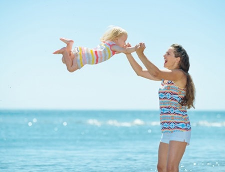 Những chuyến đi nhiều niềm vui sẽ góp phần giúp bé phát triển trí não tốt hơn