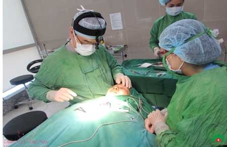 Cắt mắt hai mí đẹp bởi chuyên gia Hàn Quốc - 1 Vui lòng liên hệ Hotline: 0915 810 138 hoặc 0915 810 134