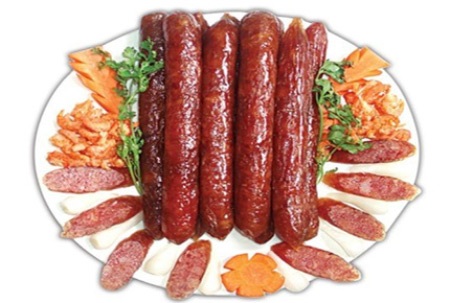 Lạp xưởng là món ăn giàu dinh dưỡng nhưng không nên ăn thường xuyên. Ảnh minh họa