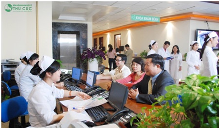 Miễn phí khám gan mật và tim mạch với các giáo sư hàng đầu - 1 Nơi tiếp đón bệnh nhân tới khám