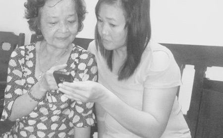 Mẹ em cho mọi người xem tin Thảo nhắn cho người thân.