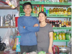 Niềm vui đến từ những gói mì A-One! - 3 Chị Nguyễn Thị Thái 45 tuổi (Đường Tây
Lân, Q. Bình Tân, TP.HCM) - giải ba Tivi Lɥd Sony: