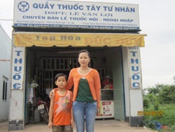 Niềm vui đến từ những gói mì A-One! - 5 Còn với chị Trần Thị Ngà 27 tuổi (Tân
Uyên – Bình Dương) - giải ba Tivi Ɍed Sony: