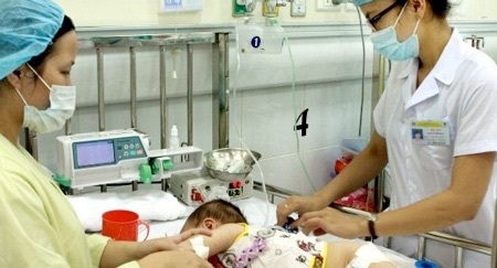 Sơn La: 13 trẻ tử vong do viêm não - 2 Ông Lầu Sáy Chứ - Giám đốc Sở Y tế tỉnh Sơn La đã xác nhận
có 13 trẻ tử vong do viêm não.