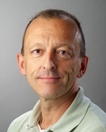 Nhiều trường đại học tại vương quốc Anh cấp học bổng - 3 Ông John Sessions – Giáo sư Trưởng khoa kinh tế Đại học Bath