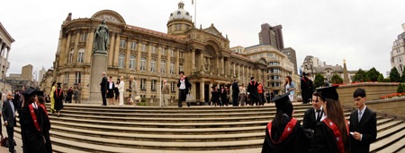 Nhiều trường đại học tại vương quốc Anh cấp học bổng - 10 Nhiều trường đại học tại vương quốc Anh cấp học bổng - 10