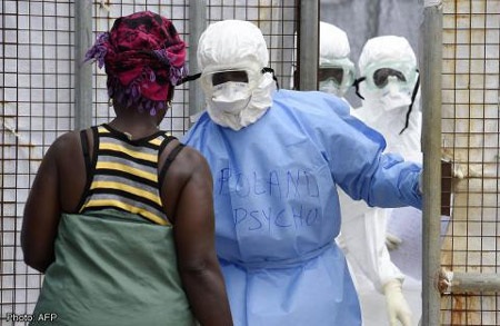 Nguy cơ khủng hoảng nhân đạo do dịch Ebola - 1 Nguy cơ khủng hoảng nhân đạo do dịch Ebola