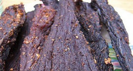 Ăn thịt trâu bò gác bếp có lây nhiễm bệnh than? - 1 Ảnh minh hoạ