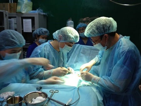 Chấp nhận đau đớn để làm đẹp “cô bé” - 1 Chị em cần cân nhắc trước khi quyết định phẫu thuật làm đẹp “cô bé”.