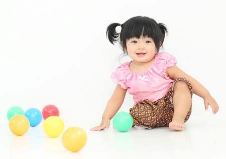 Những bí quyết giúp bé phát triển trí não tốt hơn - 1 Bé cần được bổ sung dinh dưỡng liên tục, đầy đủ để phát triển trí não tốt hơn