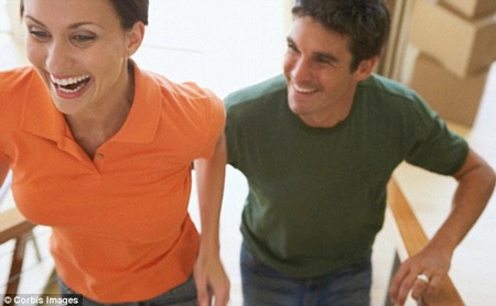Đứng 3 giờ mỗi ngày bằng chạy 10 lần mỗi năm