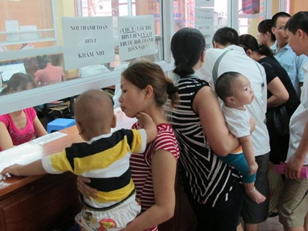 Hà Nội: Đề xuất tăng viện phí kịch trần - 1 Hà Nội: Đề xuất tăng viện phí kịch trần