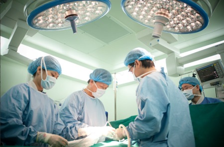 Vinmec điều trị thành công bệnh nhân liệt tứ chi bằng Tế bào gốc - 1 Vinmec điều trị thành công bệnh nhân liệt tứ chi bằng Tế bào gốc