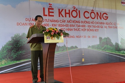 Khởi công dự án QL 1A qua tỉnh Quảng Trị (Ảnh: Đăng Đức)