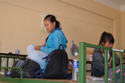 Thí sinh dự thi vào Trường ĐH Tây Nguyên thu xếp đồ đạc về quê trưa 10/7.